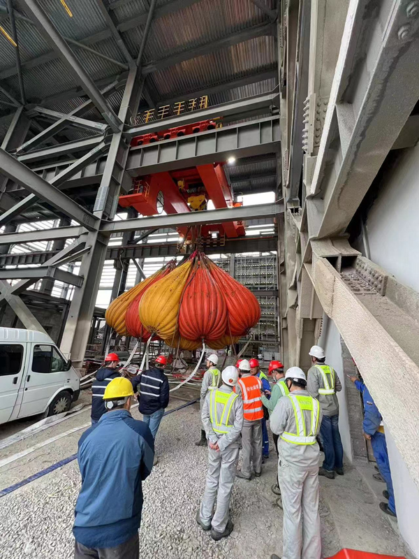 門(mén)式起重機(jī)負(fù)荷試驗(yàn).jpg